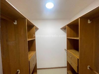 Apartamento de 3 alcobas en arriendo en Aves Maria, Sabaneta, 181 m² · foto 13 de 17