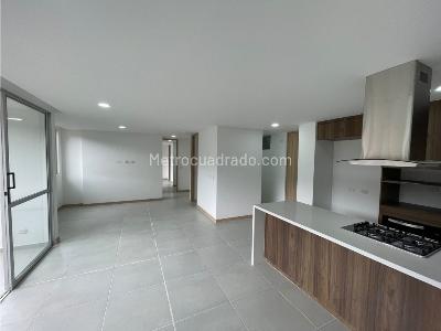 Apartamento de 2 alcobas en arriendo en Ceipa, Sabaneta, 87 m² · foto 2 de 13
