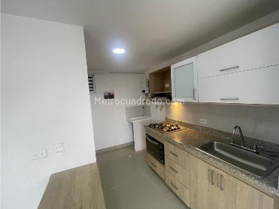 Apartamento de 2 alcobas en arriendo en Parque, Sabaneta, 80 m² · foto 6 de 14