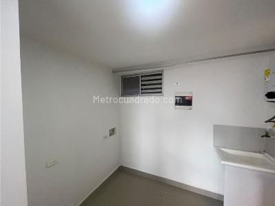 Apartamento de 2 alcobas en arriendo en Parque, Sabaneta, 80 m² · foto 7 de 14