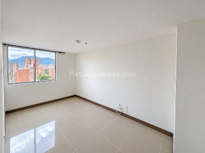 Apartamento de 2 alcobas en arriendo en Parque, Sabaneta, 70 m² · foto 6 de 11