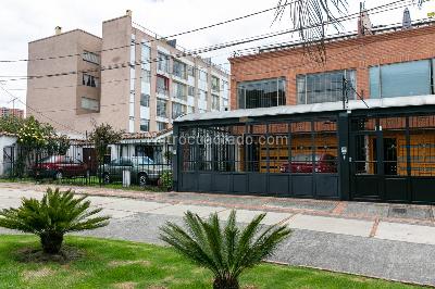 Casa de 5 alcobas en venta en Las Villas, Bogotá, 261 m² · foto 2 de 19