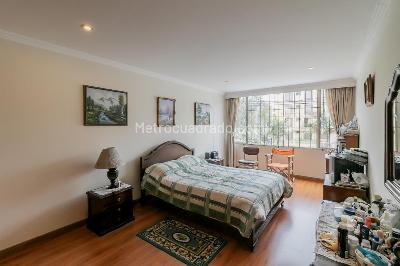 Casa de 5 alcobas en venta en Las Villas, Bogotá, 261 m² · foto 16 de 19