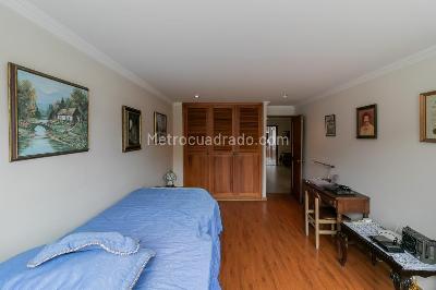 Casa de 5 alcobas en venta en Las Villas, Bogotá, 261 m² · foto 14 de 19
