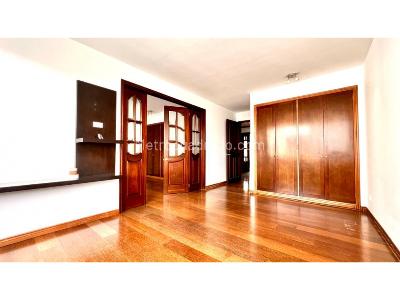 Apartamento de 4 alcobas en venta en Norte, Bogotá, 370 m² · foto 17 de 20