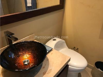 Casa de 3 alcobas en venta en Norte, Bogotá, 332 m² · foto 10 de 20