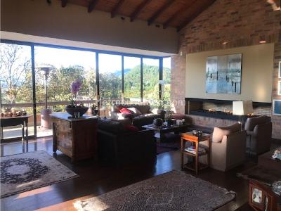 Casa de 3 alcobas en venta en Norte, Bogotá, 332 m² · foto 3 de 20