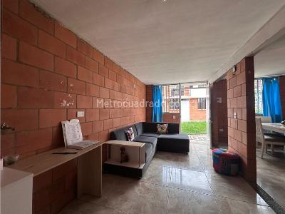 Casa en venta en Parque Industrial, Pereira · foto 5 de 19