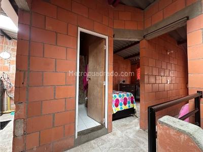 Casa en venta en Parque Industrial, Pereira · foto 10 de 19