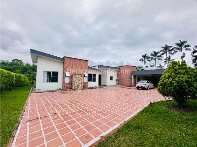 Casa en venta en Combia, Pereira · foto 2 de 20
