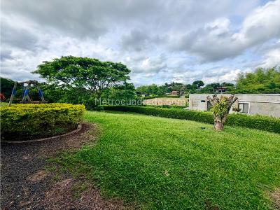 Casa en venta en La Estrella, Pereira · foto 2 de 20