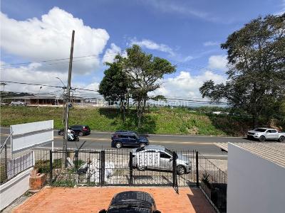Casa en venta en Via Armenia, Pereira · foto 2 de 20