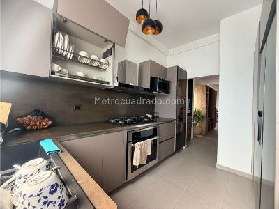 Casa de 3 alcobas en venta en Av, Pereira, 220 m² · foto 3 de 20