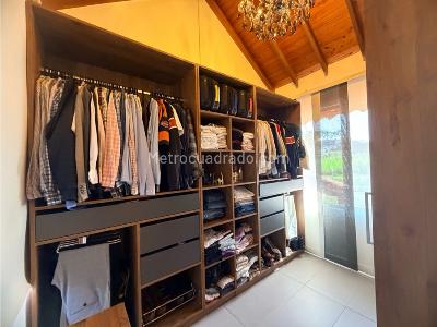 Casa de 3 alcobas en venta en Av, Pereira, 220 m² · foto 12 de 20