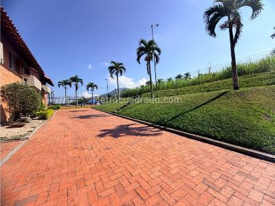 Casa de 3 alcobas en venta en Av, Pereira, 220 m² · foto 18 de 20