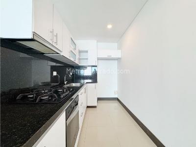 Apartamento de 2 alcobas en venta en Zona Residencial Cabrero, Cartagena, 97 m² · foto 8 de 20