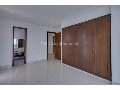 Apartamento de 3 alcobas en venta en Zona Residencial Castillogrande, Cartagena, 273 m² · foto 7 de 15