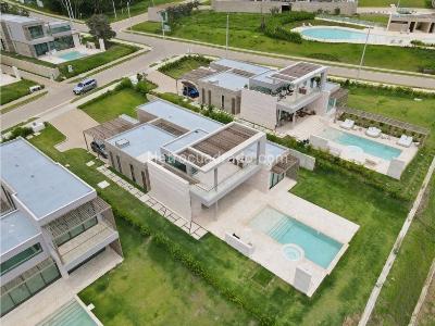 Casa de 3 alcobas en venta en Zona Insular Isla De Baru, Cartagena, 255 m² · foto 3 de 20