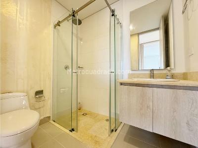 Apartamento de 2 alcobas en venta en Zona Turistica Manga, Cartagena, 87 m² · foto 12 de 15