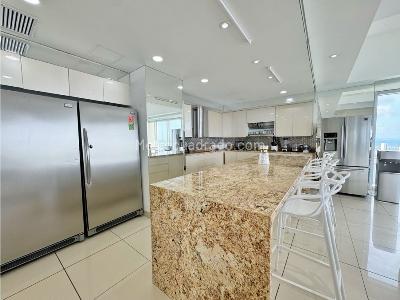 Apartamento de 3 alcobas en venta en Zona Turistica Bocagrande, Cartagena, 379 m² · foto 3 de 9