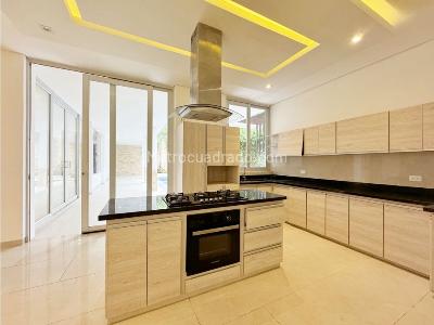 Casa de 4 alcobas en venta en Zona Norte Terranova, Cartagena, 430 m² · foto 9 de 20