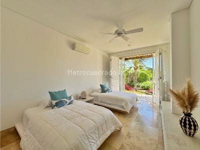 Casa de 5 alcobas en venta en Zona Insular Isla De Baru, Cartagena, 435 m² · foto 12 de 20