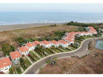 Casa de 5 alcobas en venta en Zona Norte Arroyo De Piedra, Cartagena, 240 m² · foto 2 de 20