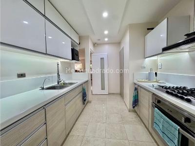 Apartamento en venta en Zona Turistica Bocagrande, Cartagena · foto 4 de 18