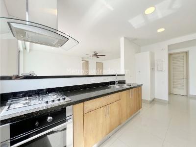Apartamento de 2 alcobas en venta en Zona Residencial Castillogrande, Cartagena, 113 m² · foto 6 de 20