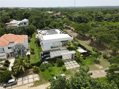 Casa de 3 alcobas en venta en Zona Norte Via Anillo Vial (Cartagena Barranquilla), Cartagena, 470 m² · foto 2 de 20