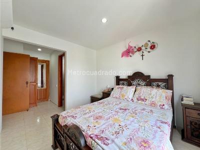 Apartamento de 3 alcobas en venta en Zona Turistica Manga, Cartagena, 122 m² · foto 12 de 20