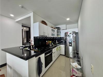 Apartamento de 2 alcobas en venta en Zona Residencial Cabrero, Cartagena, 97 m² · foto 6 de 20
