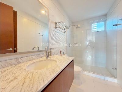 Apartamento de 3 alcobas en venta en Zona Turistica Manga, Cartagena, 157 m² · foto 11 de 20