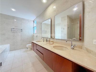 Apartamento de 3 alcobas en venta en Zona Turistica Manga, Cartagena, 157 m² · foto 17 de 20