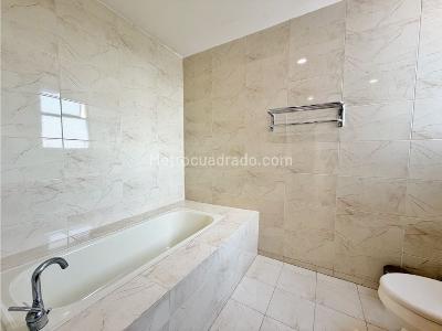 Apartamento de 3 alcobas en venta en Zona Turistica Manga, Cartagena, 157 m² · foto 19 de 20