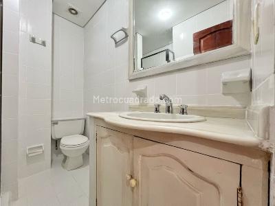 Apartamento de 2 alcobas en venta en Zona Residencial Pie De La Popa, Cartagena, 76 m² · foto 8 de 18