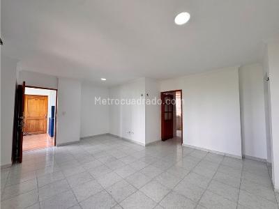 Apartamento de 2 alcobas en venta en Zona Residencial Crespo, Cartagena, 81 m² · foto 3 de 16