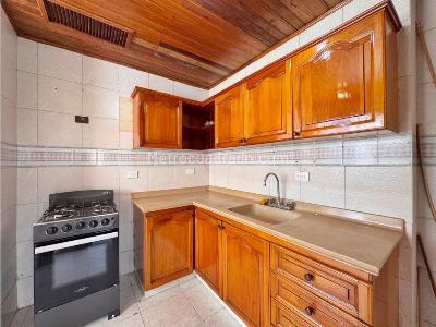 Apartamento de 2 alcobas en venta en Zona Residencial Crespo, Cartagena, 81 m² · foto 4 de 16