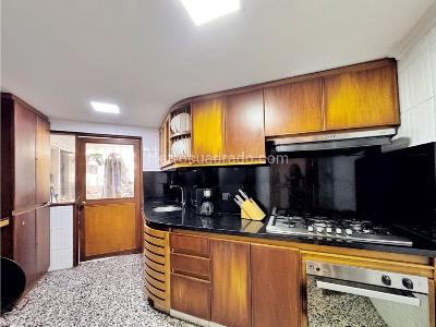 Apartamento de 3 alcobas en venta en Zona Residencial Castillogrande, Cartagena, 165 m² · foto 10 de 20