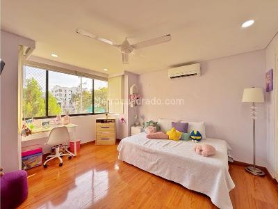 Apartamento de 3 alcobas en venta en Zona Residencial Castillogrande, Cartagena, 165 m² · foto 15 de 20