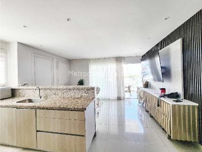Apartamento de 2 alcobas en venta en Zona Turistica Manga, Cartagena, 79 m² · foto 2 de 16