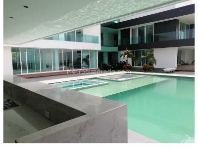 Casa de 5 alcobas en venta en Sur Ciudad Jardin, Cali, 1424 m² · foto 3 de 20