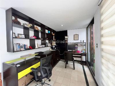 Apartamento de 3 alcobas en venta en Santa Teresita, Cali, 240 m² · foto 4 de 20