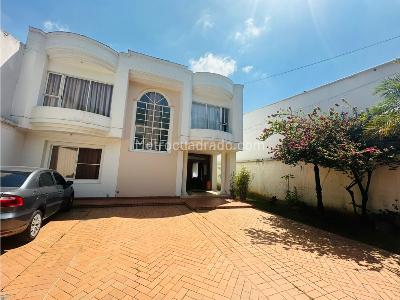 Casa de 5 alcobas en venta en Sur Ciudad Jardin, Cali, 503 m² · foto 2 de 20