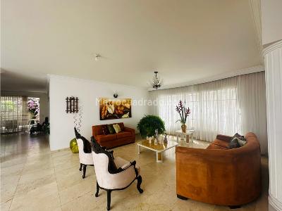 Casa de 5 alcobas en venta en Sur Ciudad Jardin, Cali, 503 m² · foto 4 de 20