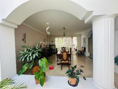Casa de 5 alcobas en venta en Sur Ciudad Jardin, Cali, 503 m² · foto 6 de 20