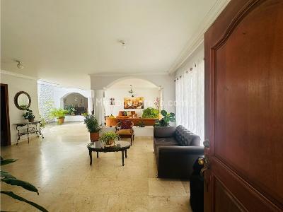 Casa de 5 alcobas en venta en Sur Ciudad Jardin, Cali, 503 m² · foto 15 de 20