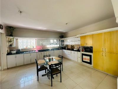 Casa de 5 alcobas en venta en Sur Ciudad Jardin, Cali, 503 m² · foto 16 de 20