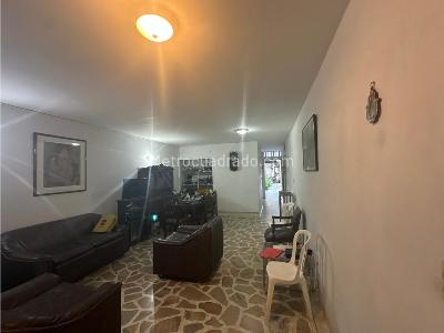 Casa de 5 alcobas en venta en El Lido, Cali, 350 m² · foto 3 de 20