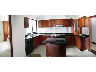 Apartamento de 3 alcobas en venta en Oeste, Cali, 230 m² · foto 6 de 13